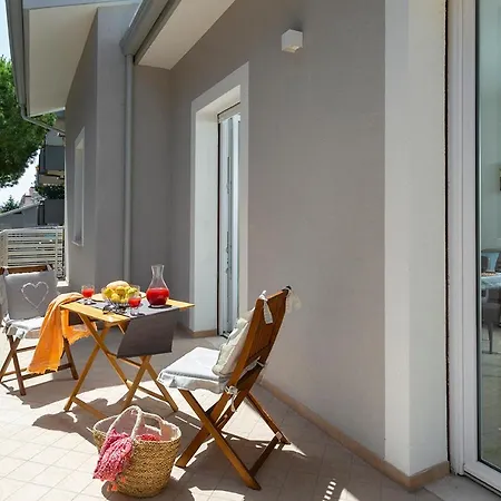 Appartamenti Villa Miramare Rimini Exterior photo