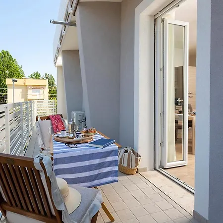 Appartamenti Villa Miramare Rimini Exterior photo